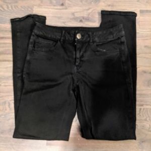 Black American Eagle pants